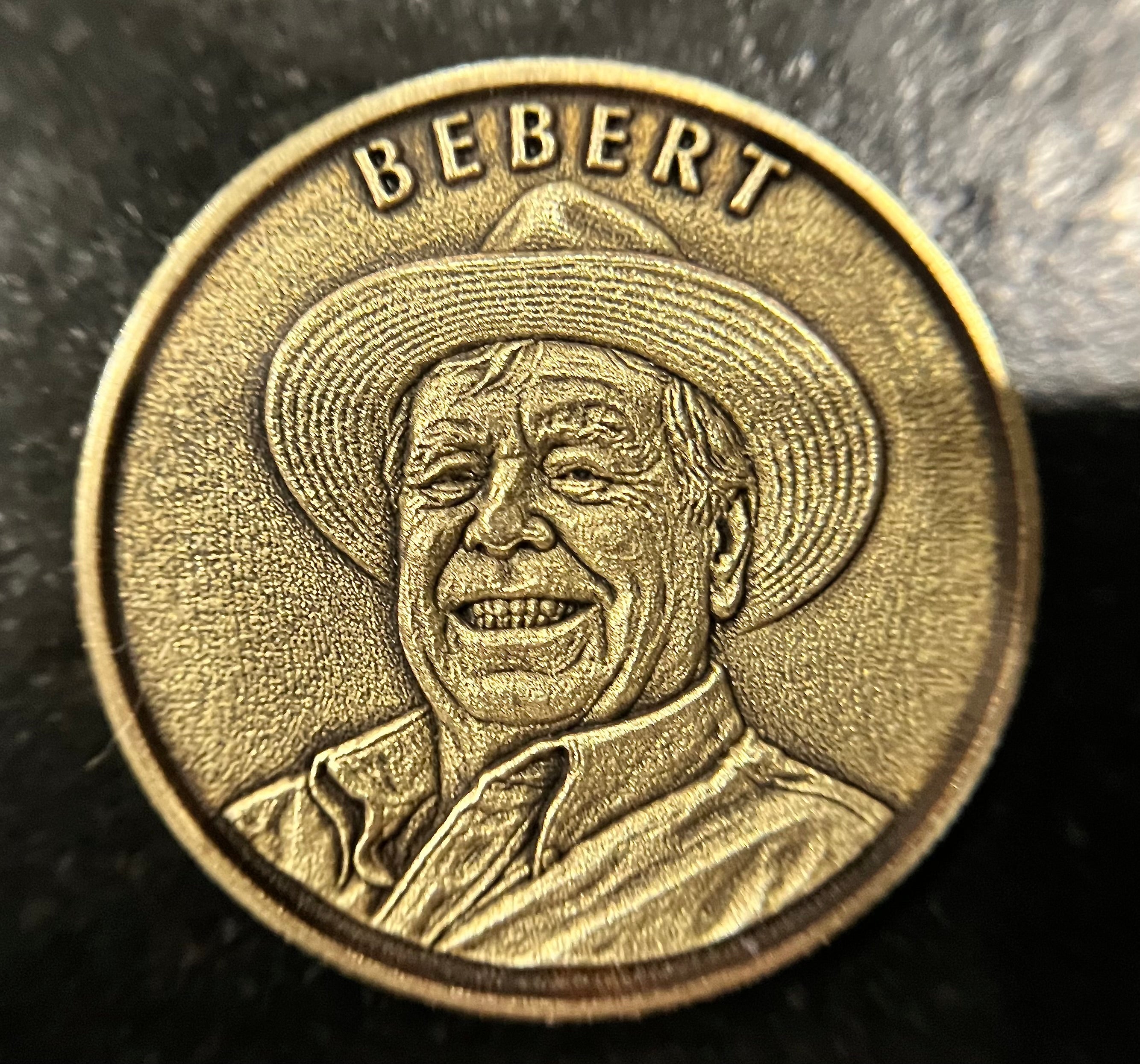 Pièce de laiton 40 mm personnalisée – gravure sur mesure (personnage de jeu, animal, évènements)